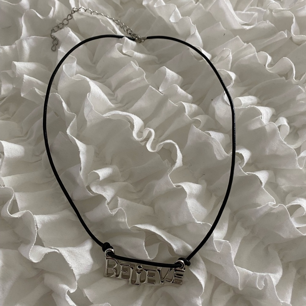 ⬇️PRICE DROP ⬇️ 
BELIEVE, Charm 
 Leather Round Chain - Stainless Steel Clasps